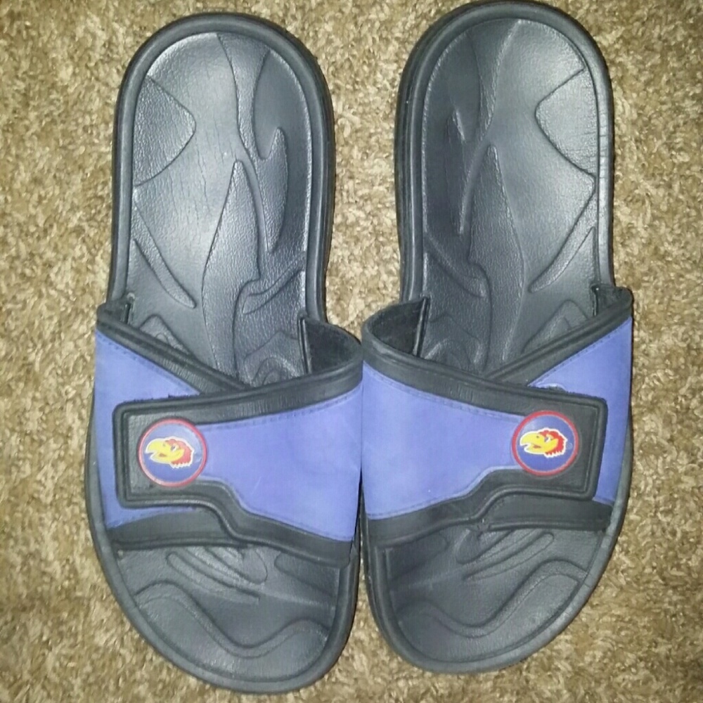 ⭐2 for $5⭐ Slip on sandals